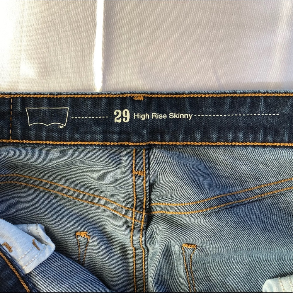 🔴Levi’s High Rise Skinny Dark Wash Jeans - 29